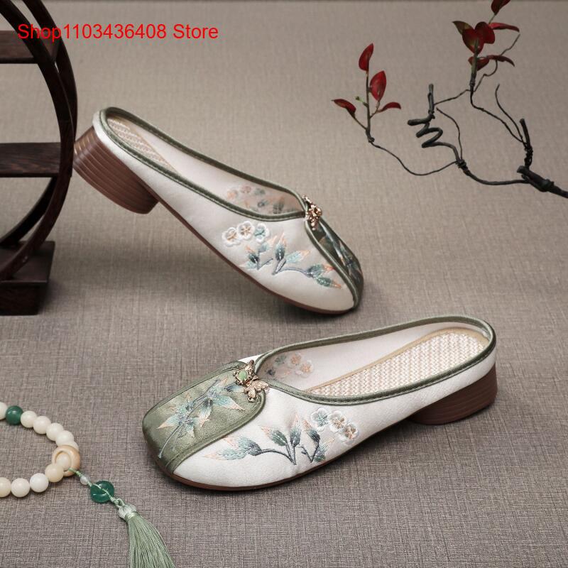 شباشب مطرزة جديدة للمنزل، أحذي - مراجعة Ethnic Fashion For Women وسعره