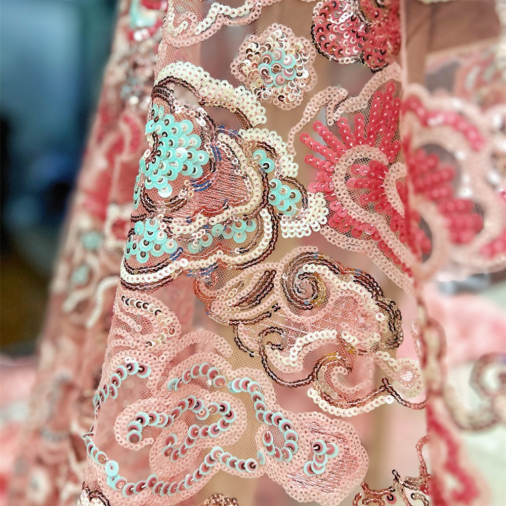 قطعتان من قماش الدانتيل المطرز - مراجعة Ethnic Fabric وسعره